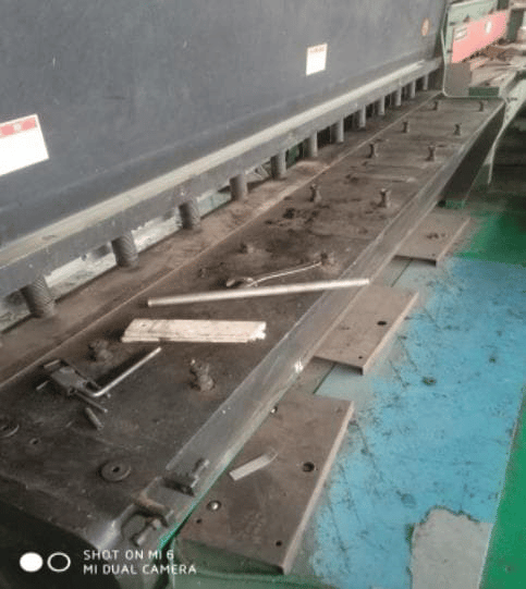 How to Replace Blades on Hydraulic Guillotine Shears: A Comprehensive Guide 3 1