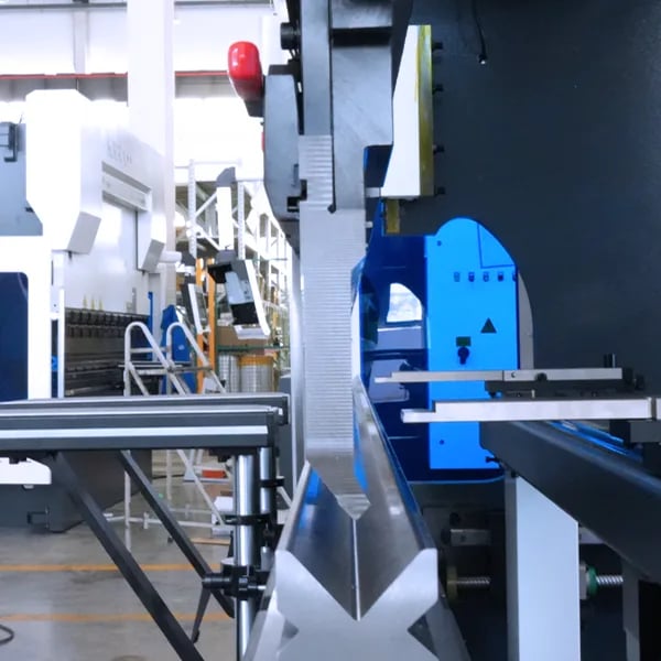 MB8 Series Press Brake with DA-58T 36 Standard tooling