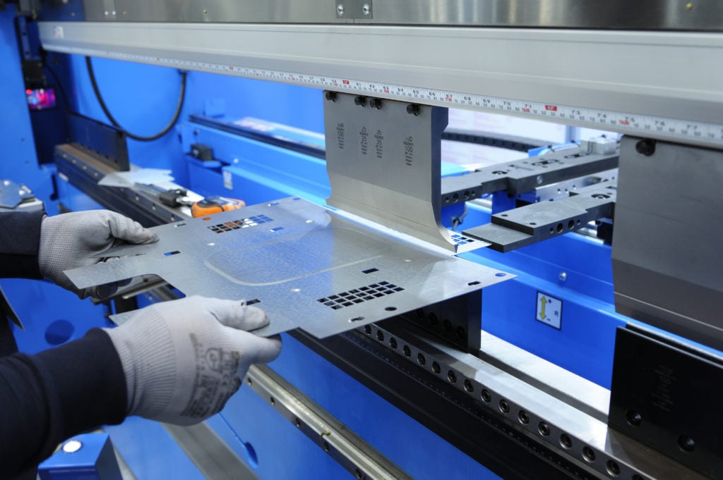 What Is Press Brake Forming? Complete Guide 4 What is a press brake forming