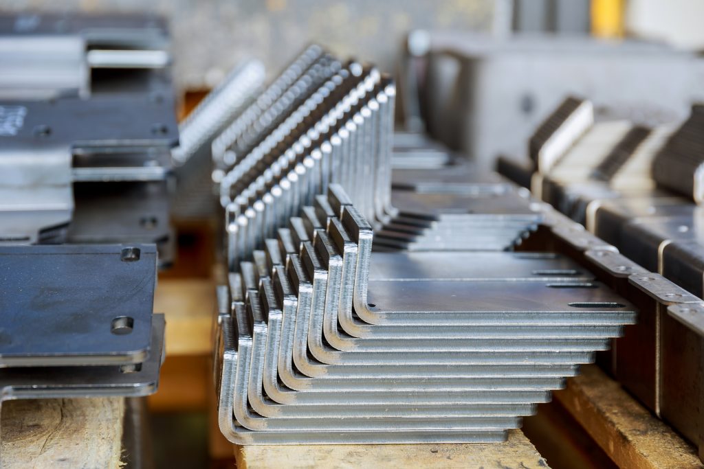 Equipamentos para conformação de chapas metálicas: técnicas e tipos 2 Equipamento de conformação de chapas metálicas