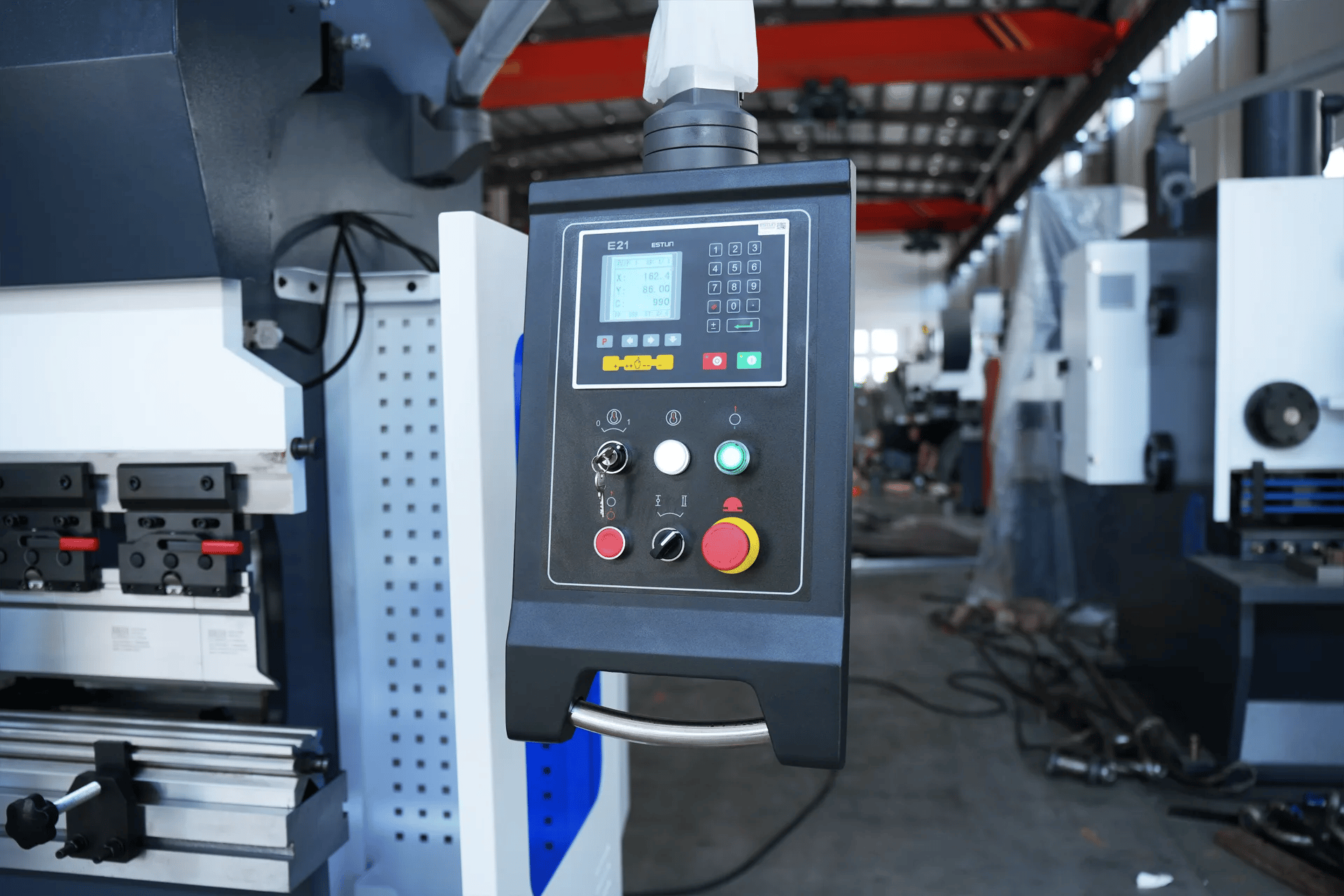 Ultimate Guide to Press Brake Controls 2 Press brake controls