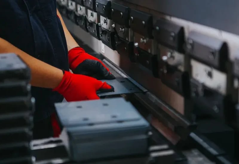 How to Improve Press Brake Accuracy: Basic Guide 2 how to improve press brake accuracy
